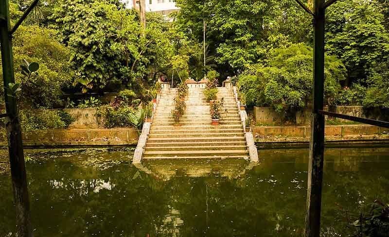পুরান ঢাকার বলধা গার্ডেন: জমিদার বাড়ির শৌখিন বাগান ও রবীন্দ্রনাথের স্মৃতি